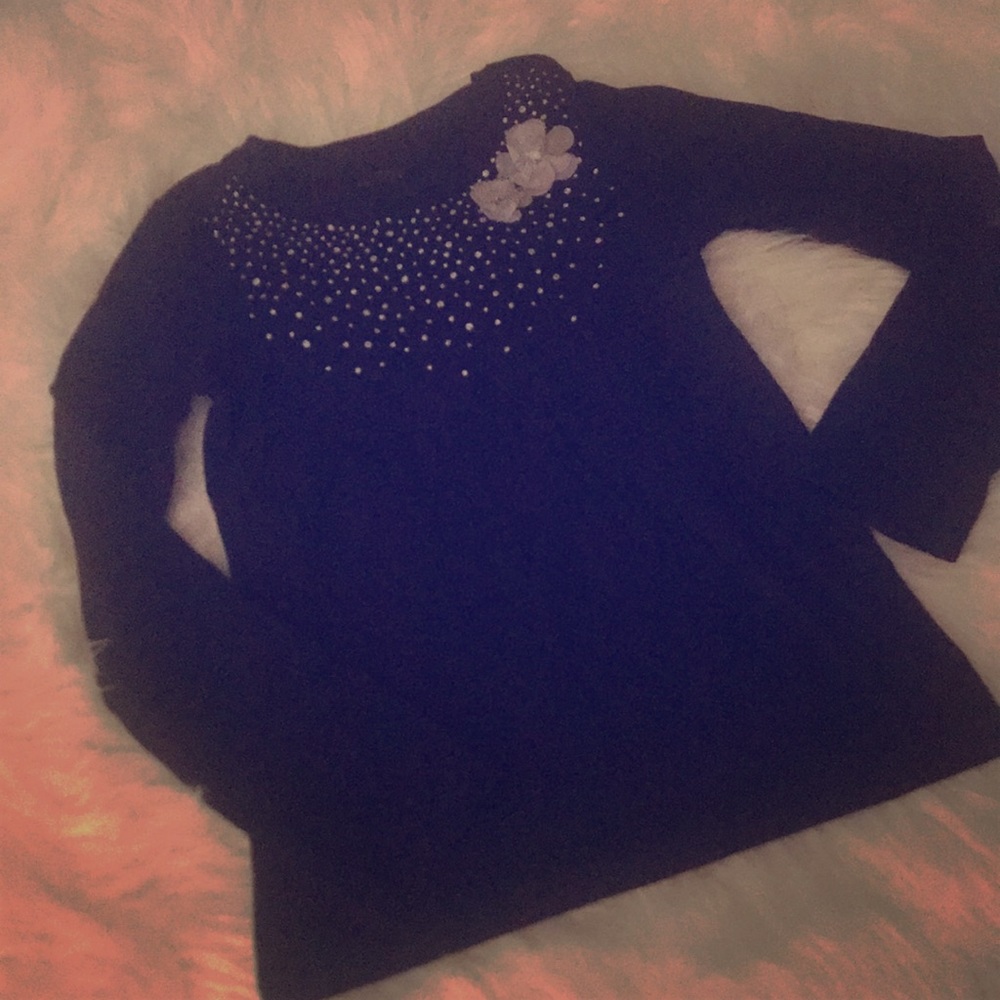 BEAUTIFUL LONG SLEEVE SHIRT!